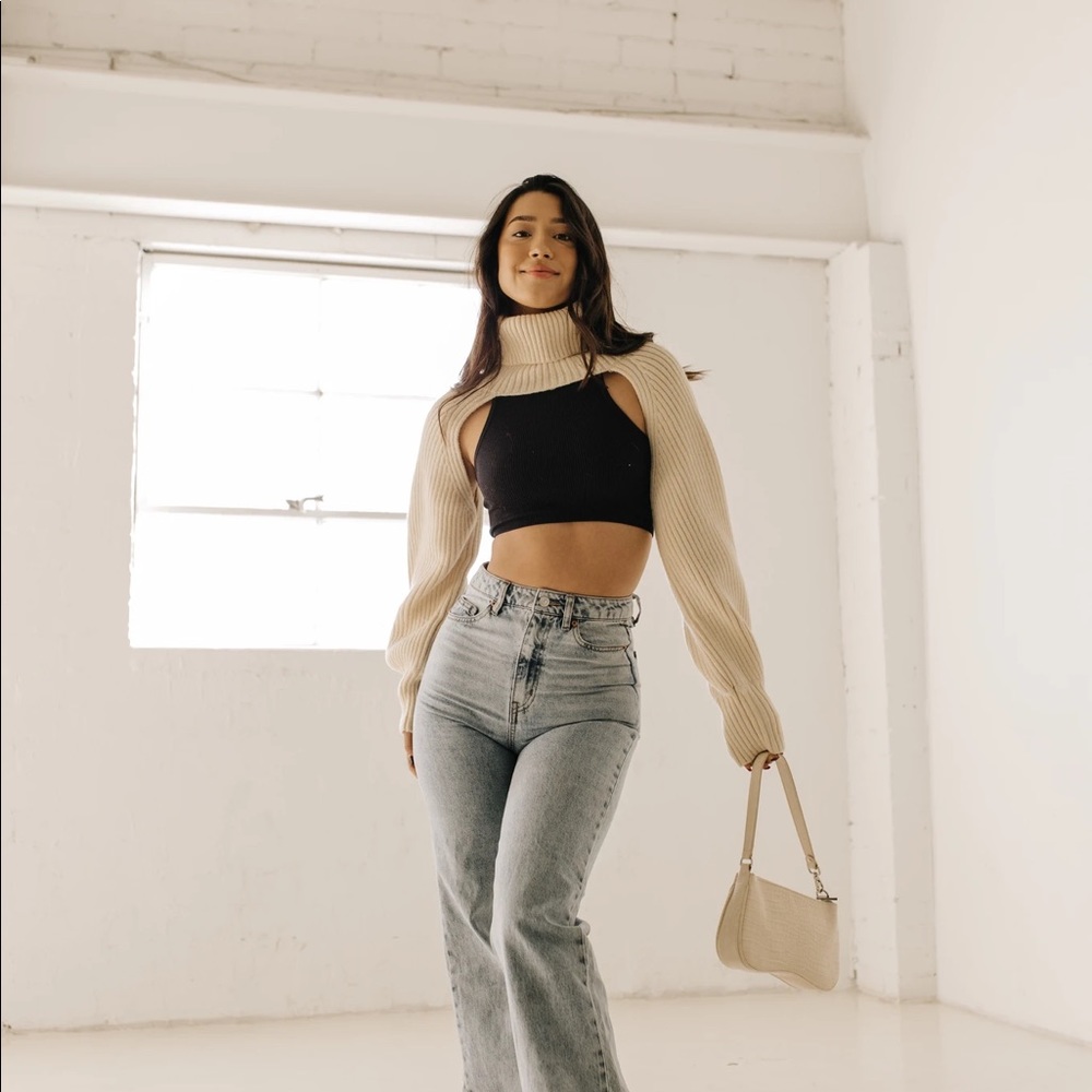 Turtleneck sweater sleeve
